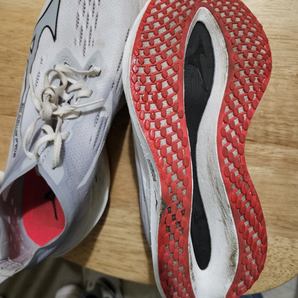 Mizuno Women's Wave Rebellion Pro 2 Running Shoe Size 9 - Picture 4 of 4